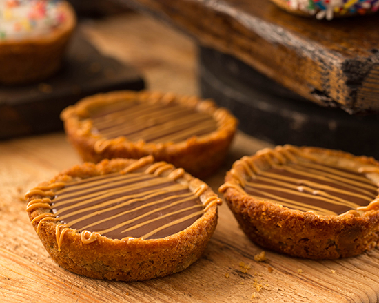 Order Peanut Butter Cookie Cup food online from Nestle Toll House Cafe store, Philadelphia on bringmethat.com