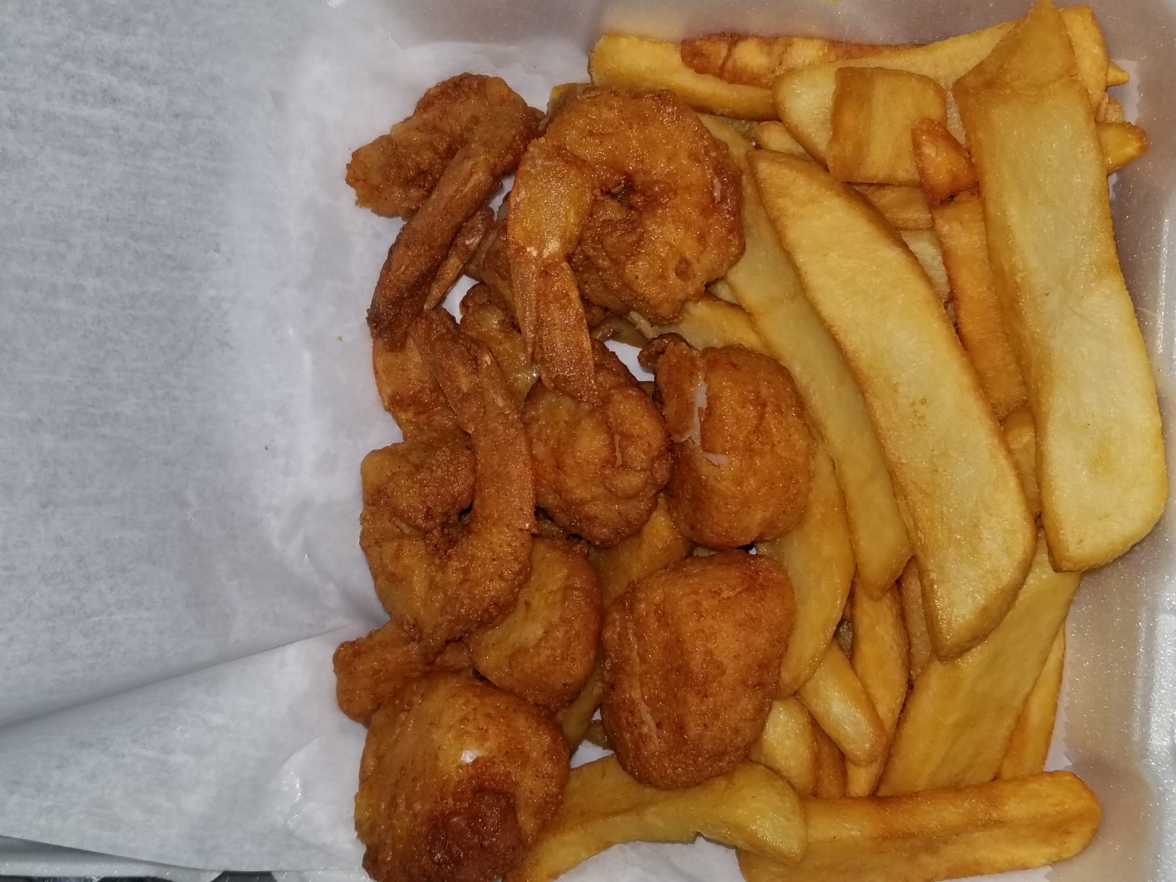 Order Scallop and Fries Combo food online from E & S Original Steak-N-Take store, Newark on bringmethat.com