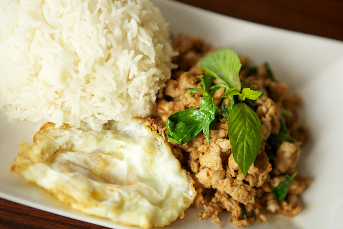 Order 14. Ground Chicken Basil food online from Rainbow thai cuisine store, Chicago on bringmethat.com
