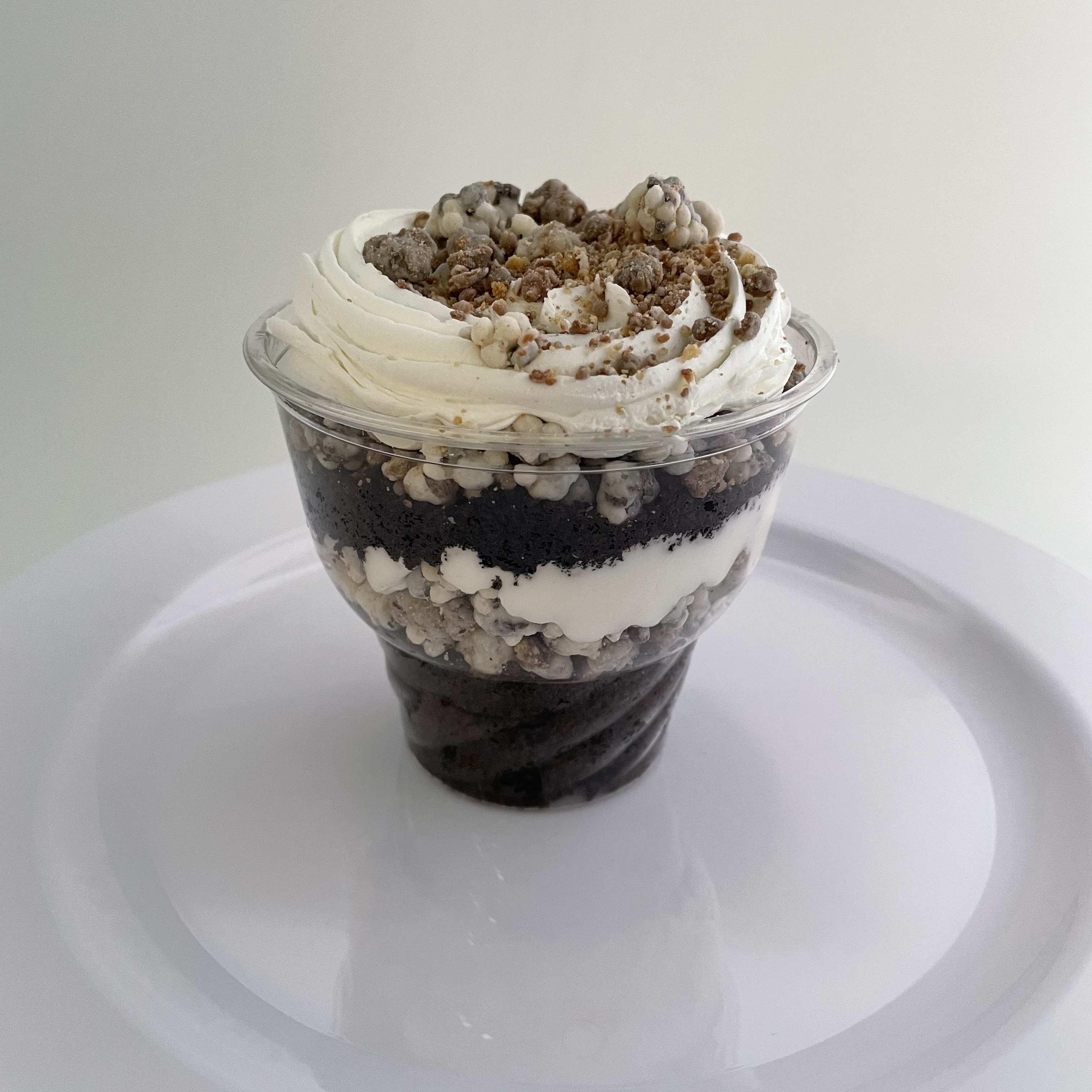 Order S'mores Parfait food online from The House of Cupcakes store, Princeton on bringmethat.com