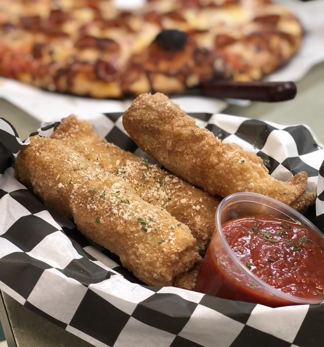 Order LeeAngelo's Eggrolls food online from Angelo's Pizzeria and Restaurant store, Aurora on bringmethat.com