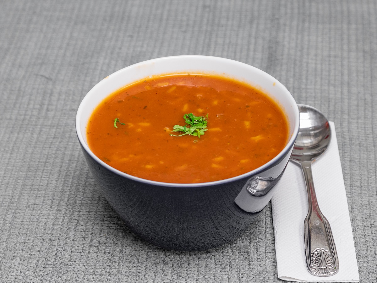 Order Tomato Basil with Rice Soup food online from Hale And Hearty store, New York on bringmethat.com