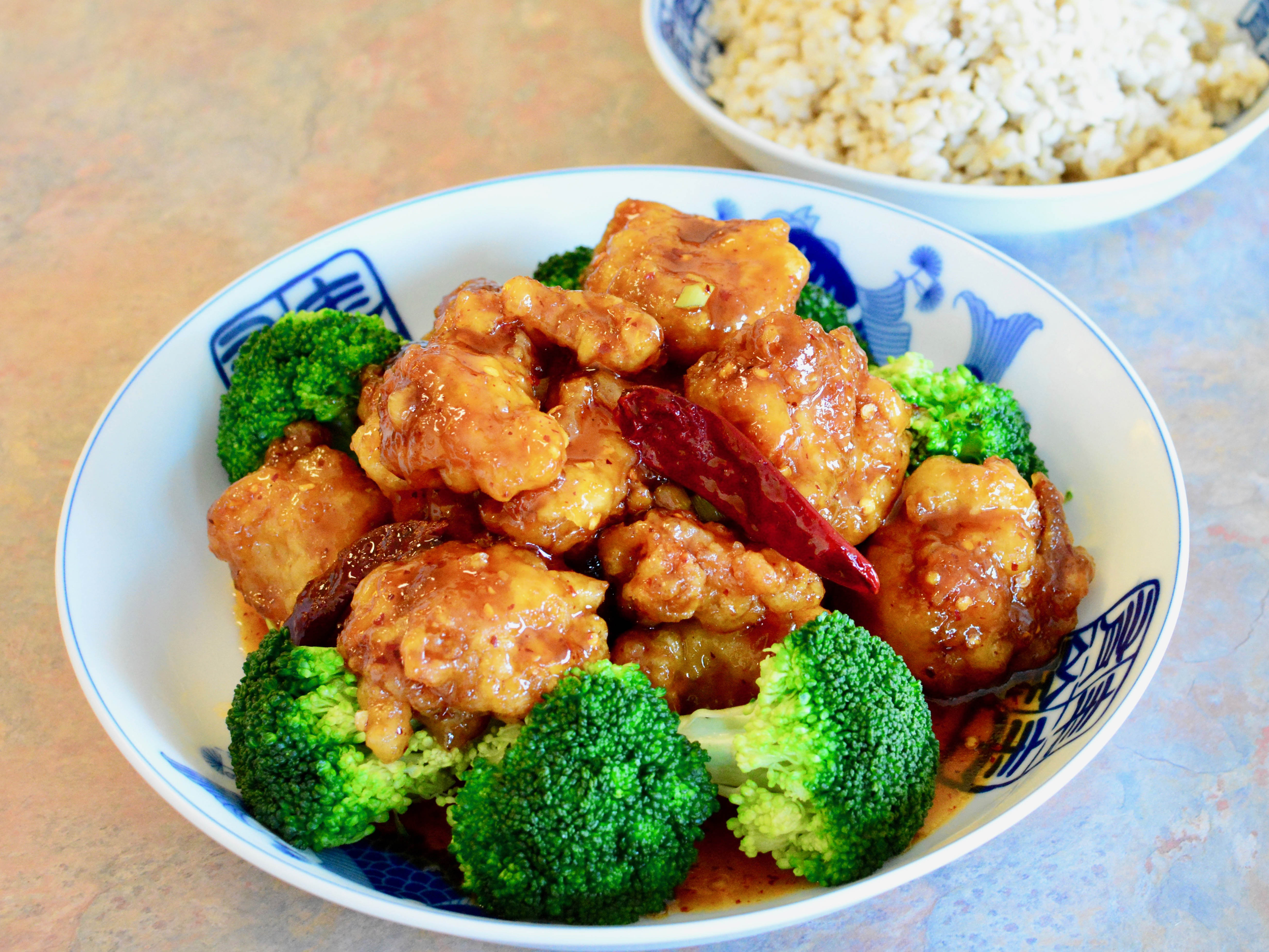 Order 301. Large General Tso's Chicken food online from Oriental Express store, Sterling on bringmethat.com