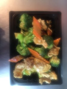 Order 38. Chicken with Broccoli food online from Taste Of China store, Spring Hill on bringmethat.com