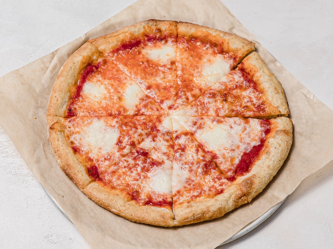 Order Kids Mozzarella & Organic Tomato Pizza, VEG food online from True Food Kitchen store, Dallas on bringmethat.com