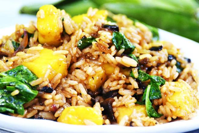 Order Pineapple Fried Rice food online from Pattaya Thai Express store, Olympia on bringmethat.com