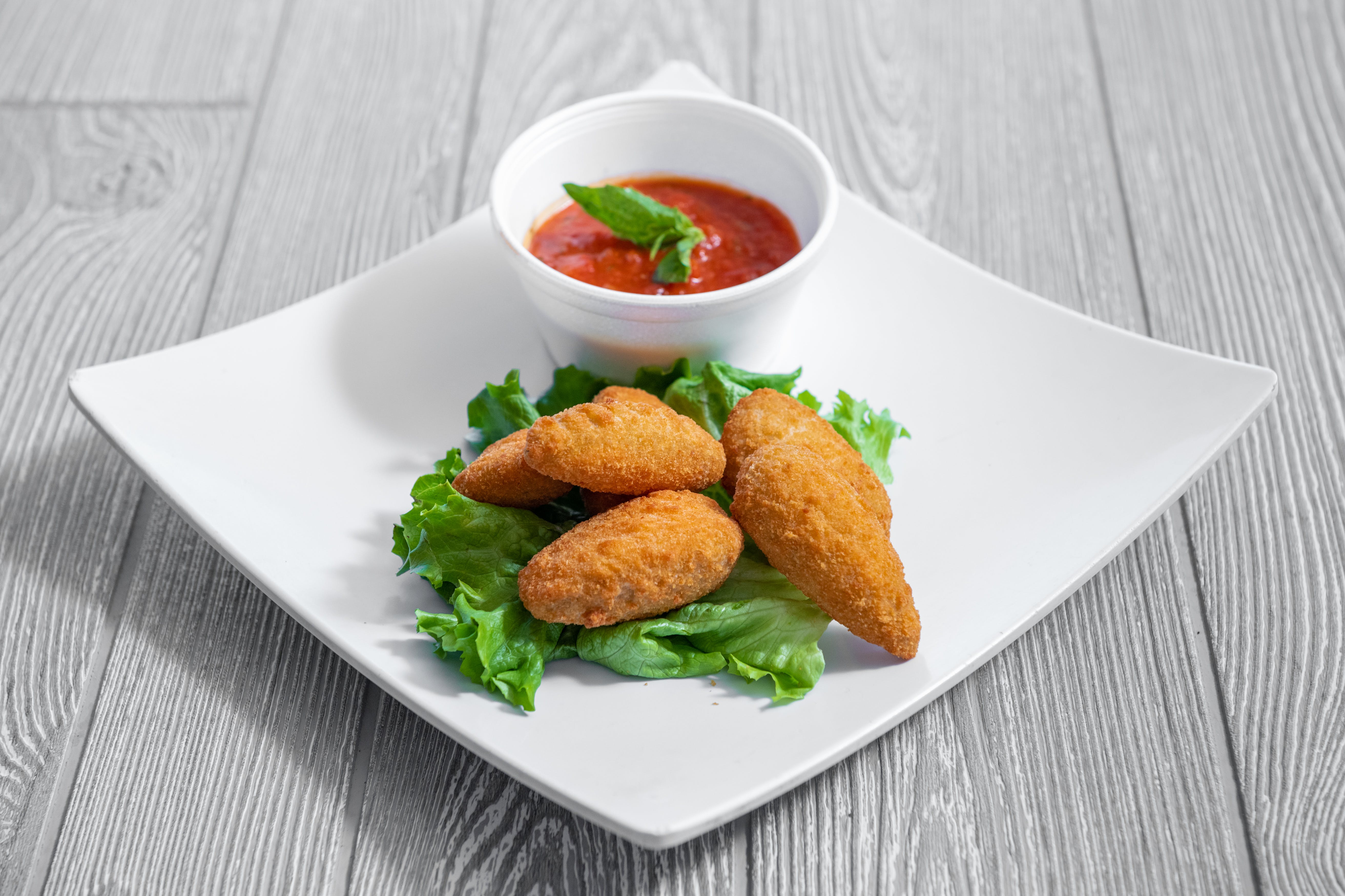 Order Jalapeno Cheddar Poppers - Appetizer food online from Fontana Pizza & Grill store, Exton on bringmethat.com