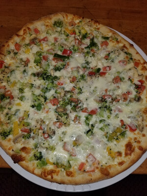 Order Vegetable Pizza food online from Piccolo store, Bellmore on bringmethat.com