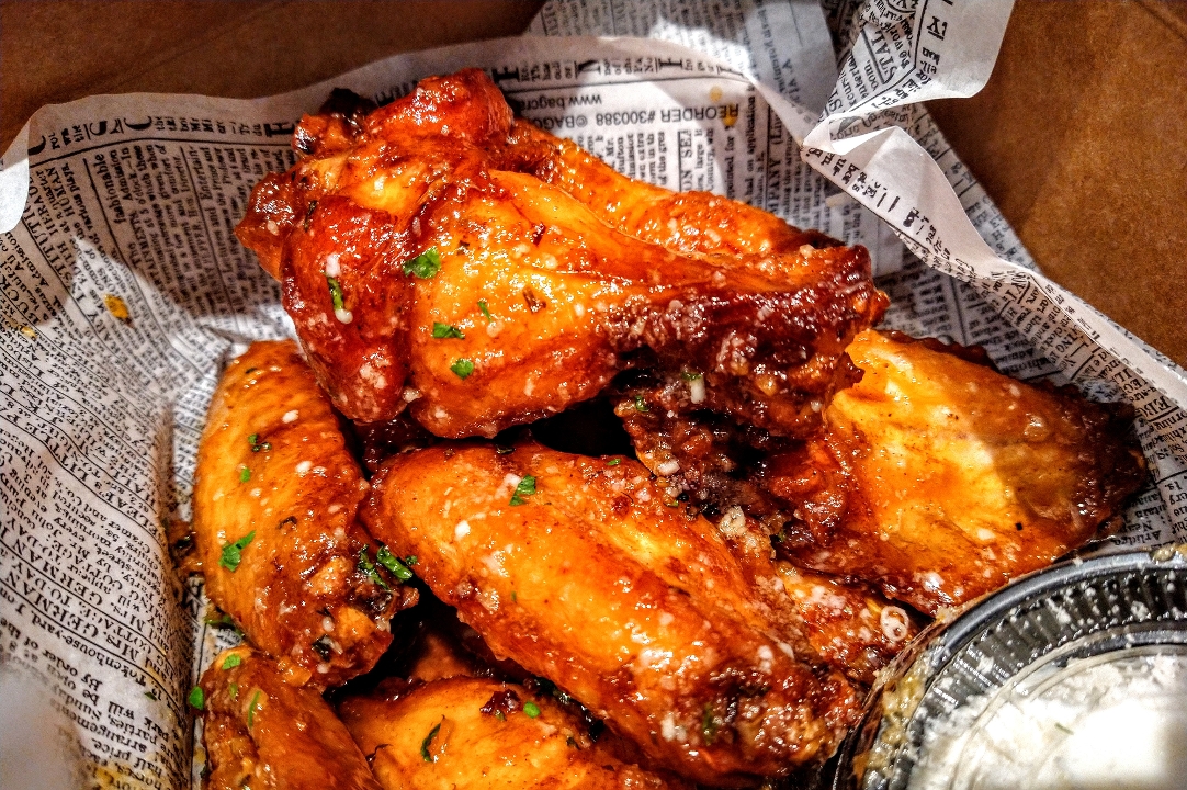 Order Buffalo Wings food online from Hartsdale House Of Pizza store, Hartsdale on bringmethat.com