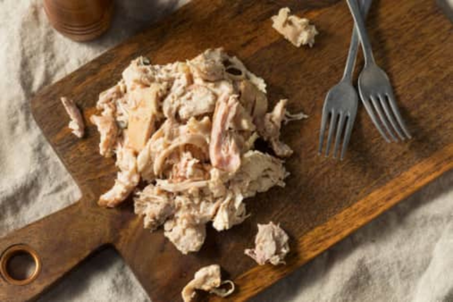 Order 1lb Pulled Chicken. food online from Old Country Place store, Canton on bringmethat.com