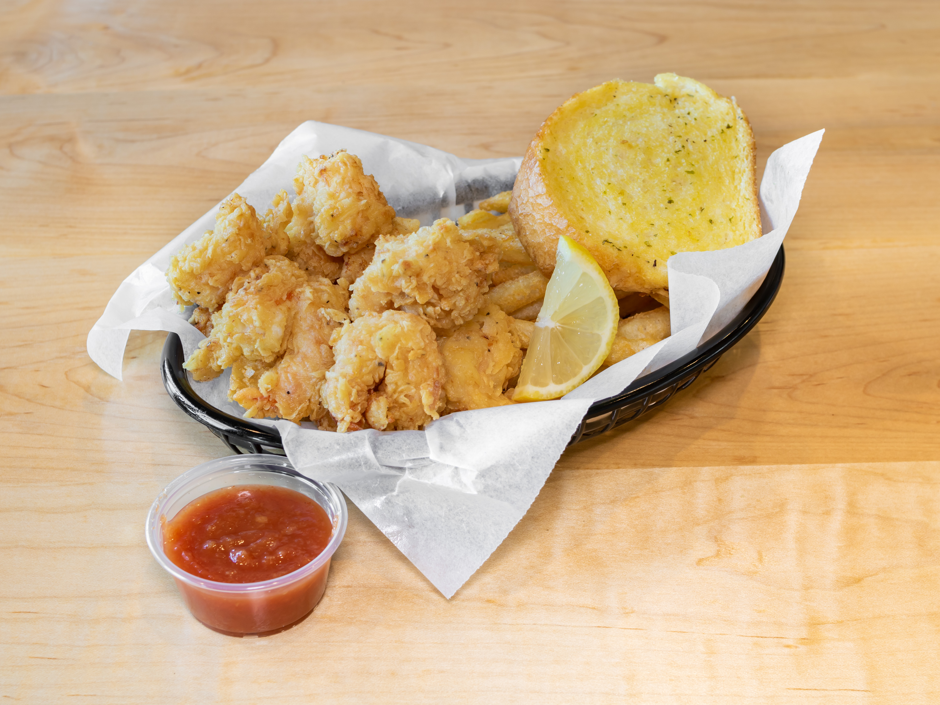 Order Fried Shrimp Basket (10) food online from Louis' Cajun Seafood store, Cincinnati on bringmethat.com