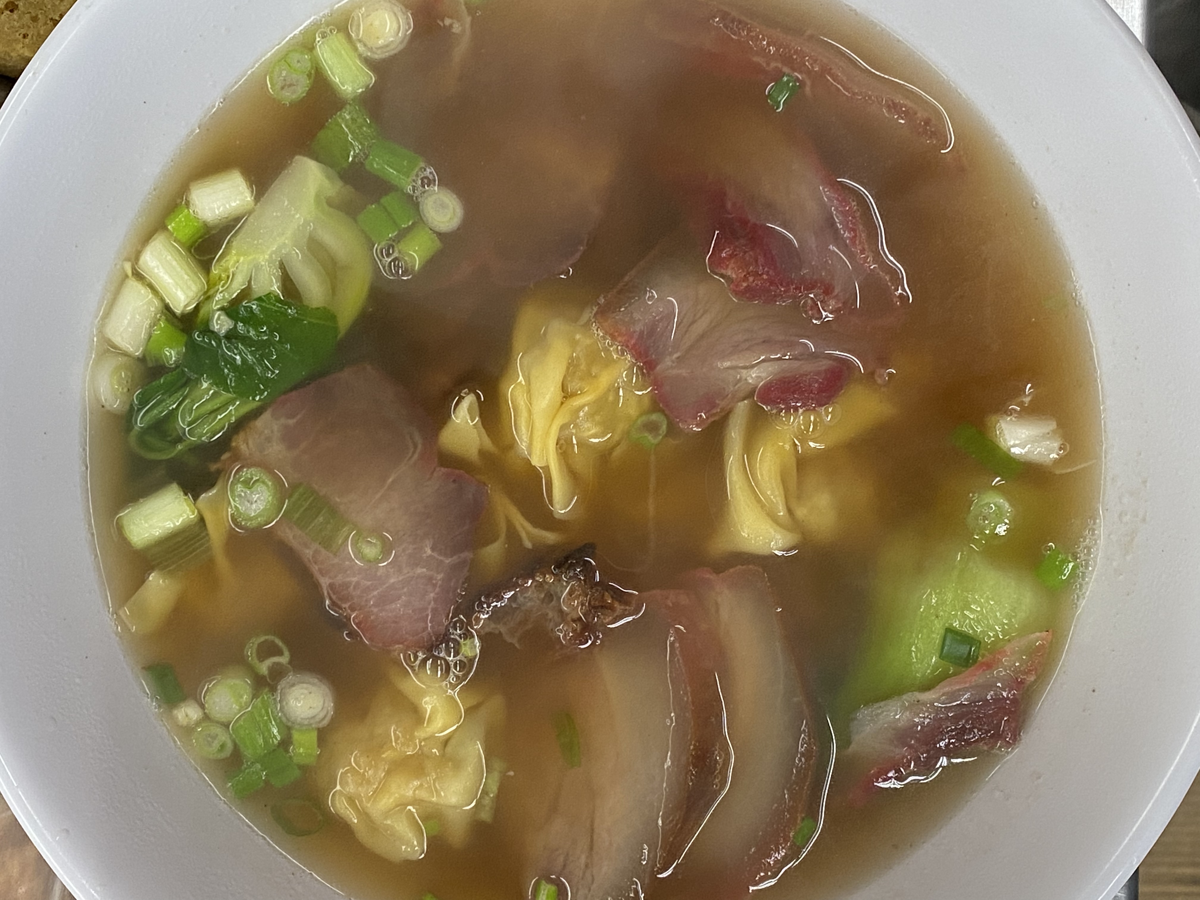 Order Wonton Soup  food online from Lucky Deli store, Los Angeles on bringmethat.com