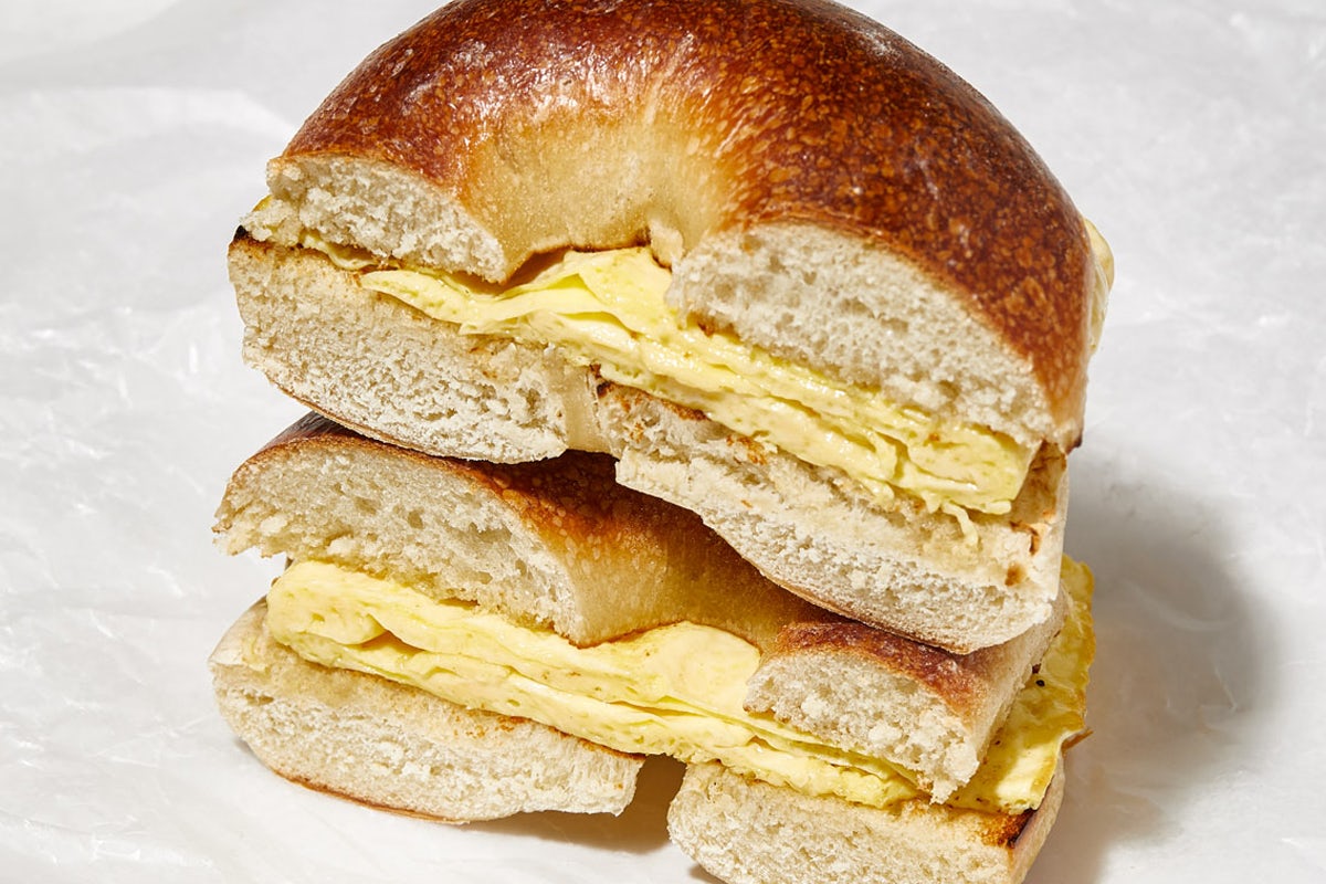 Order Egg Sandwich food online from Spread Bagelry store, Wayne on bringmethat.com