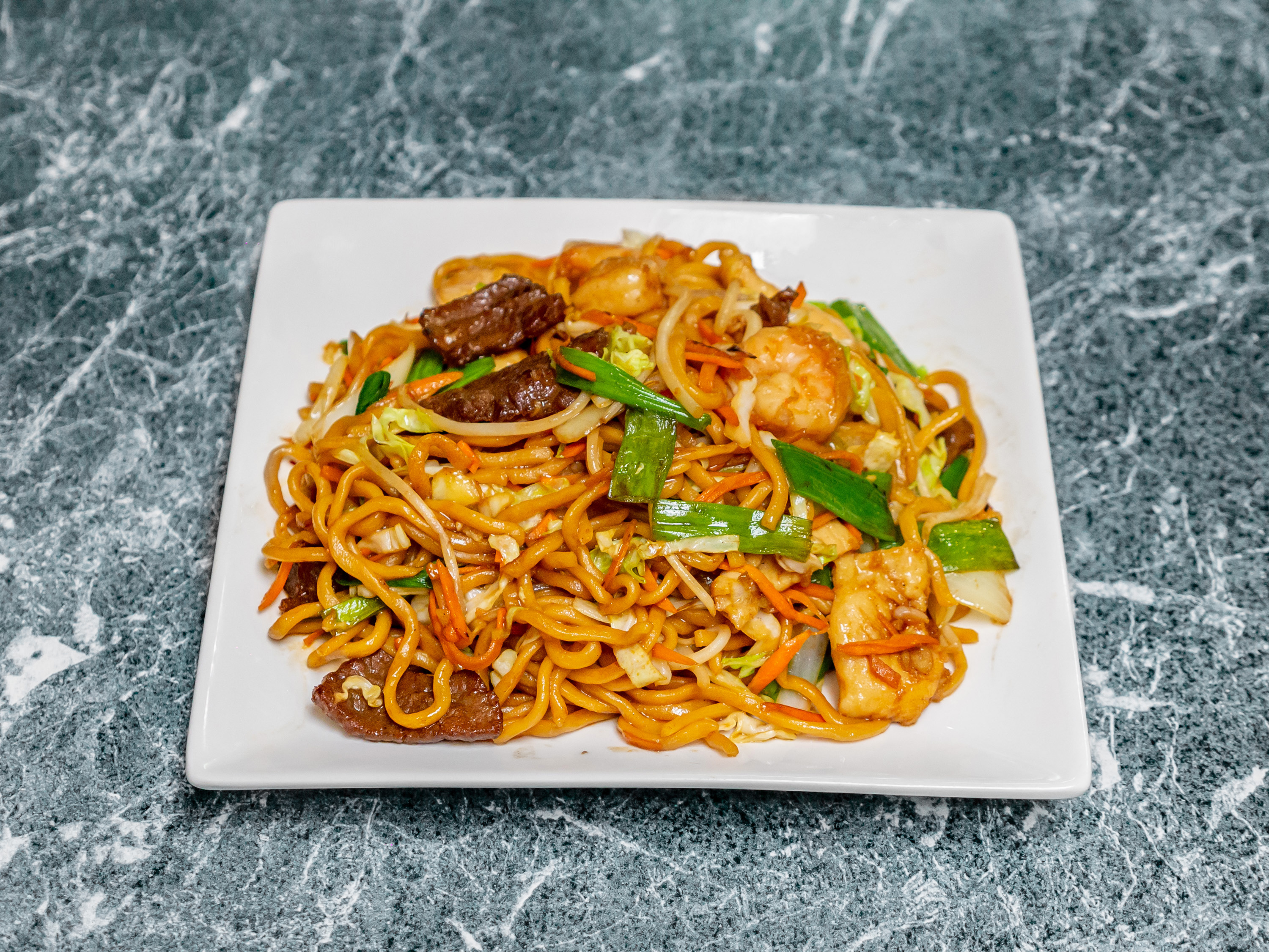 Order Combination Chow Mien food online from Hot Wok Bistro store, San Mateo on bringmethat.com