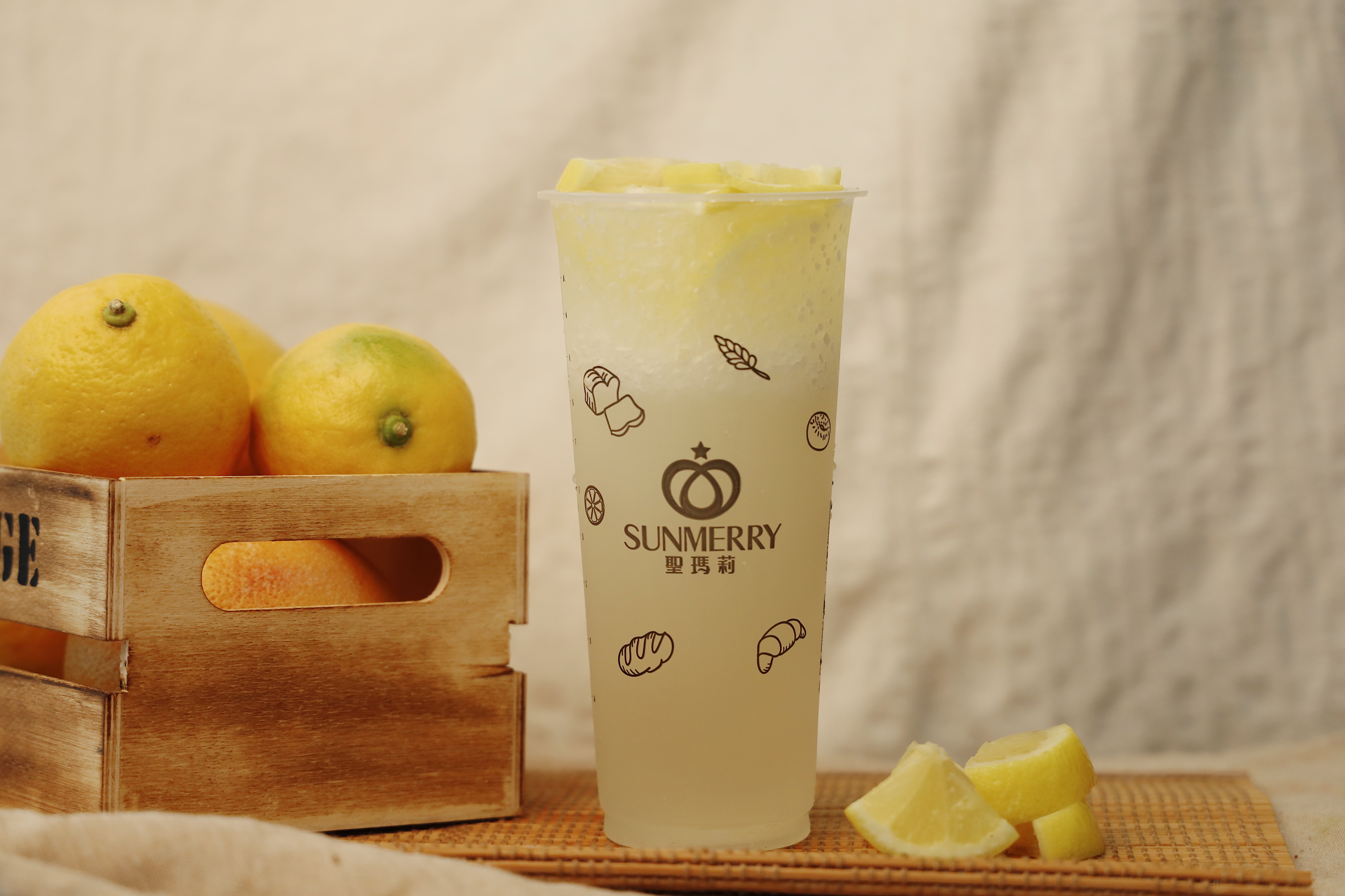 Order Lemon Cooler food online from Sunmerry Bakery store, Temple City on bringmethat.com