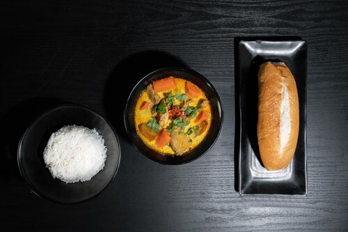 Order Vietnamese Chicken Curry food online from Phoever store, Encinitas on bringmethat.com