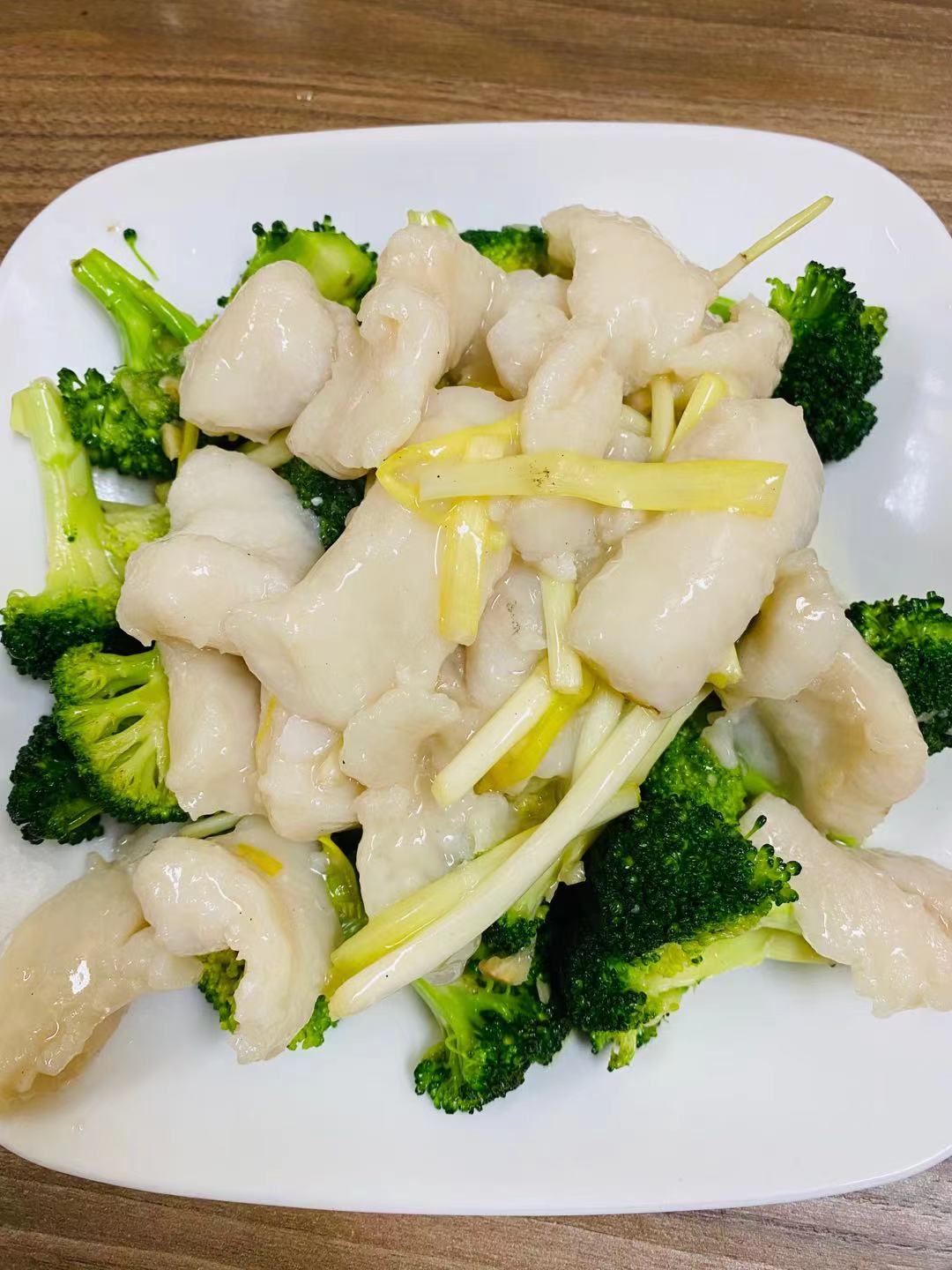 Order Fish Fillet with Broccoli 西蘭花班球 food online from Dim Sum Club store, San Francisco on bringmethat.com