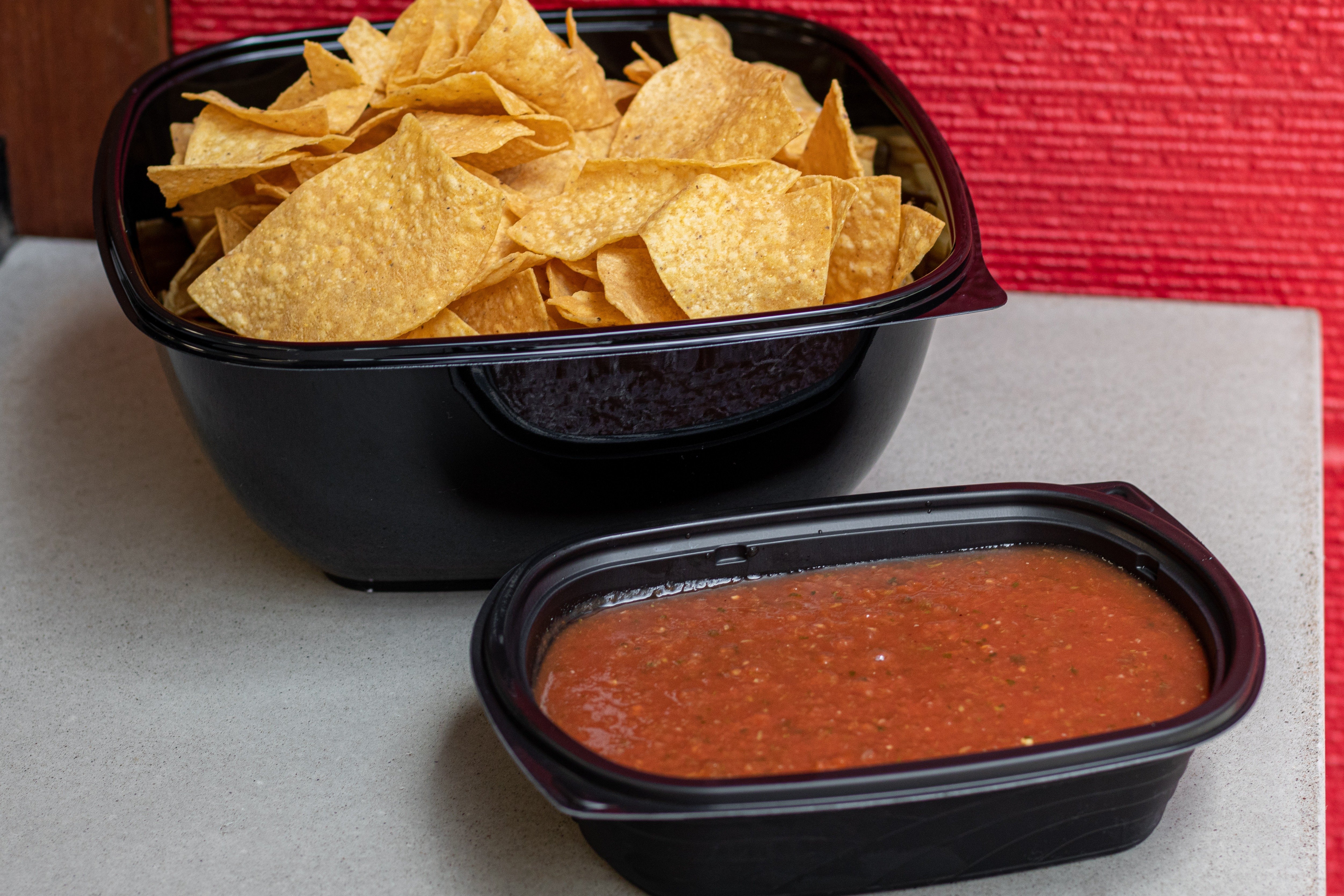 Order 32 oz Chips ＆ Salsa food online from Dos Hermanos store, Columbus on bringmethat.com