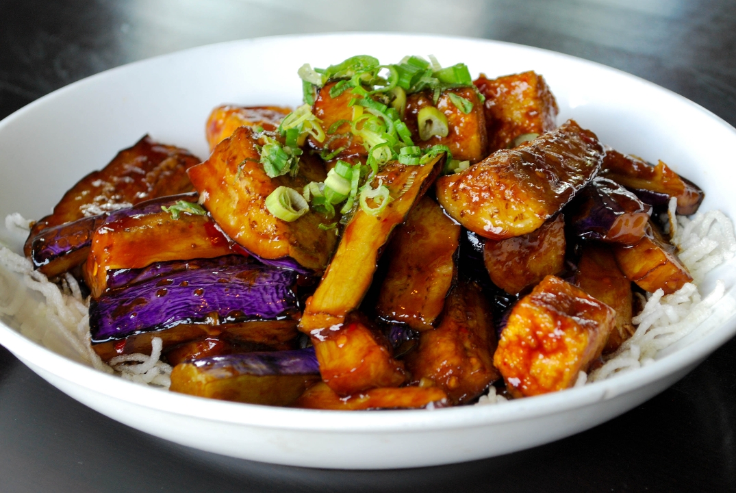 Order Hot Garlic Eggplant with Fried Tofu food online from Kung Pao China Bistro store, West Hollywood on bringmethat.com