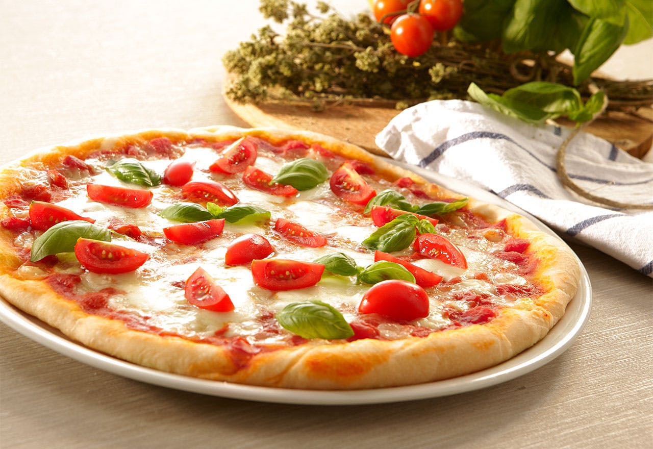 Order Margherita Pizza - Medium 14'' (6 Slices) food online from Two Brothers Pizza store, Ewing on bringmethat.com