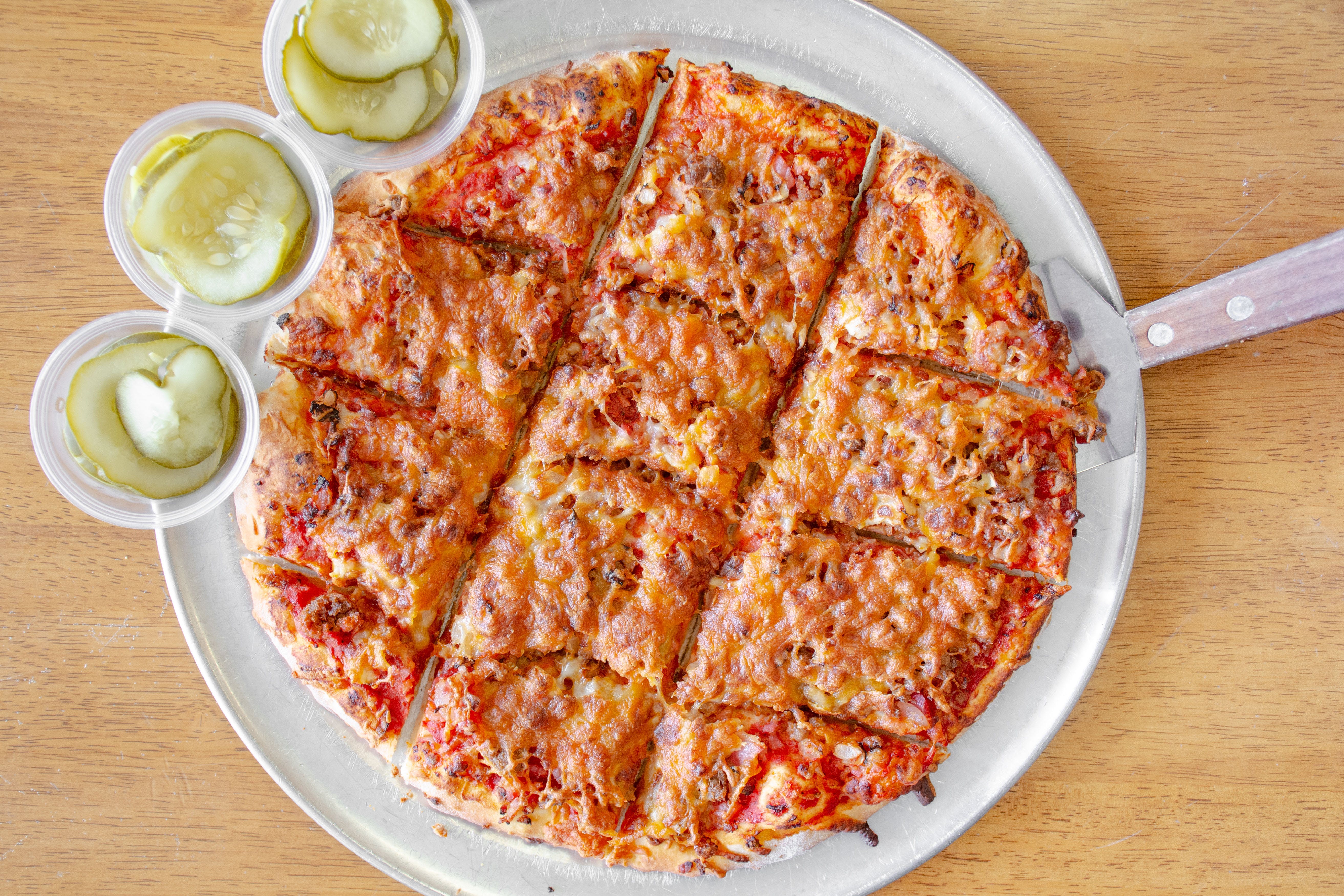 Order Bacon Cheeseburger Pizza - 7'' food online from 3 Brother Family Pizza store, Ada on bringmethat.com