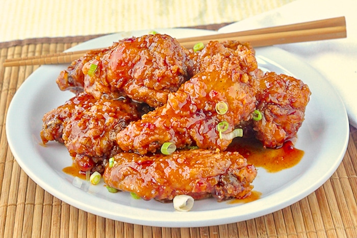 Order General Tso's Chicken Wings (8 pieces)左宗鸡翅 food online from Oriental Kitchen store, Philadelphia on bringmethat.com