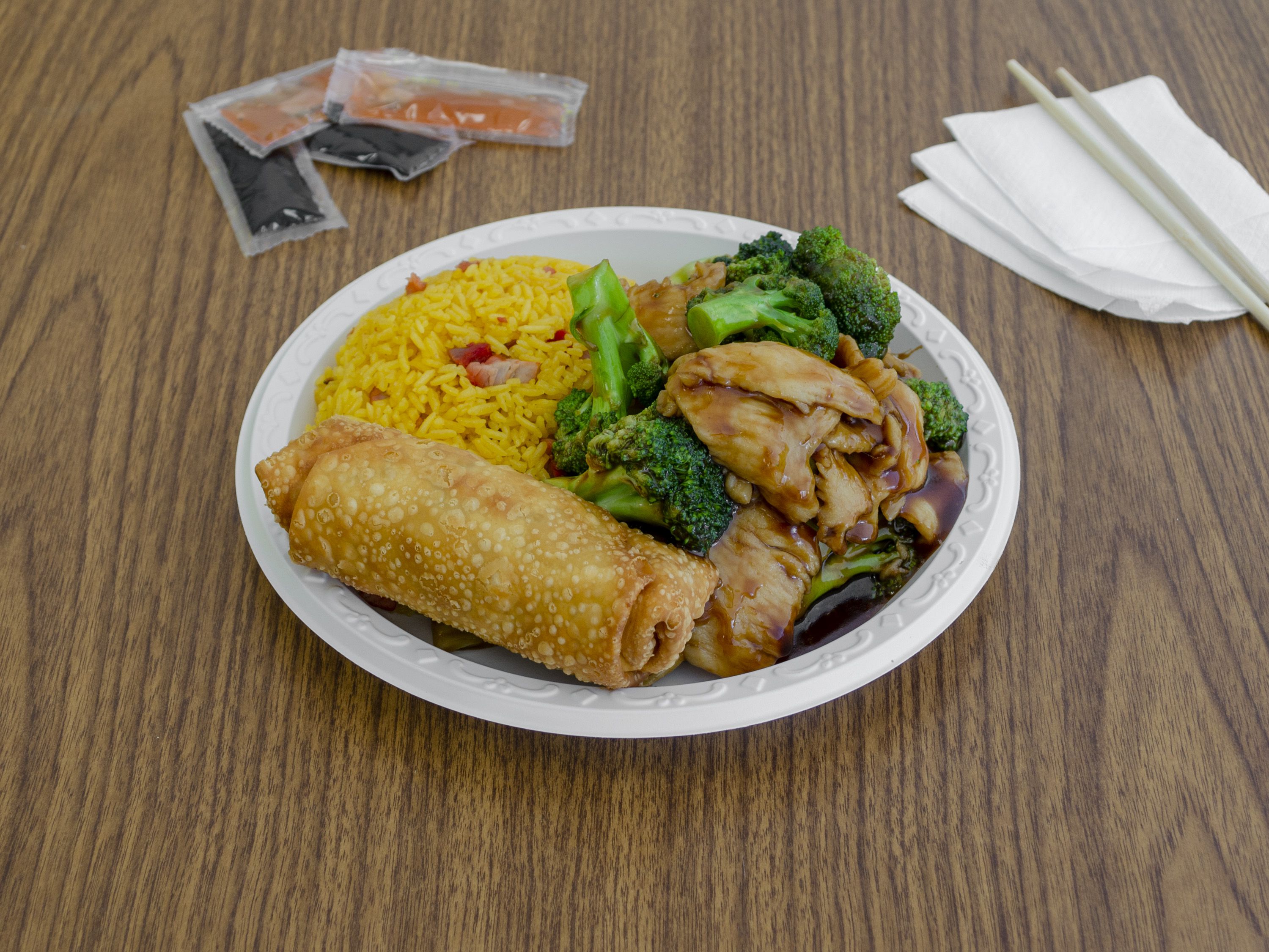 Order 90. Chicken with Broccoli food online from New China Restaurant store, Huntington on bringmethat.com