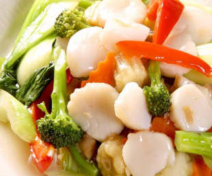 Order D6. Steamed Scallop with Mixed Vegetables Diet food online from China Garden store, Hackettstown on bringmethat.com