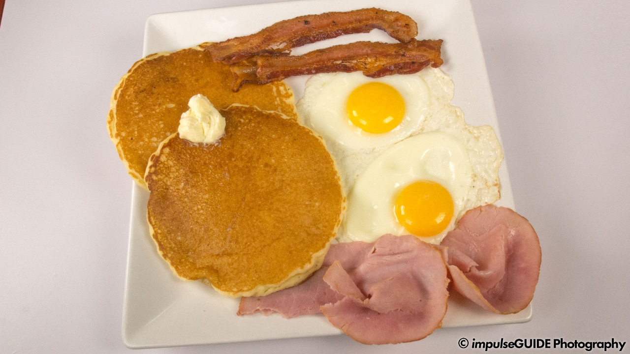 Order The Big Breakfast food online from Louie's Texas Red Hots store, Buffalo on bringmethat.com