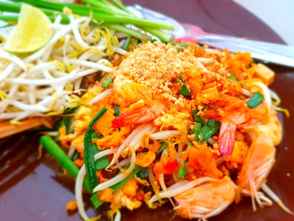 Order Pad Thai Noodle food online from Zabb Thai Spice Kitchen store, Las Vegas on bringmethat.com