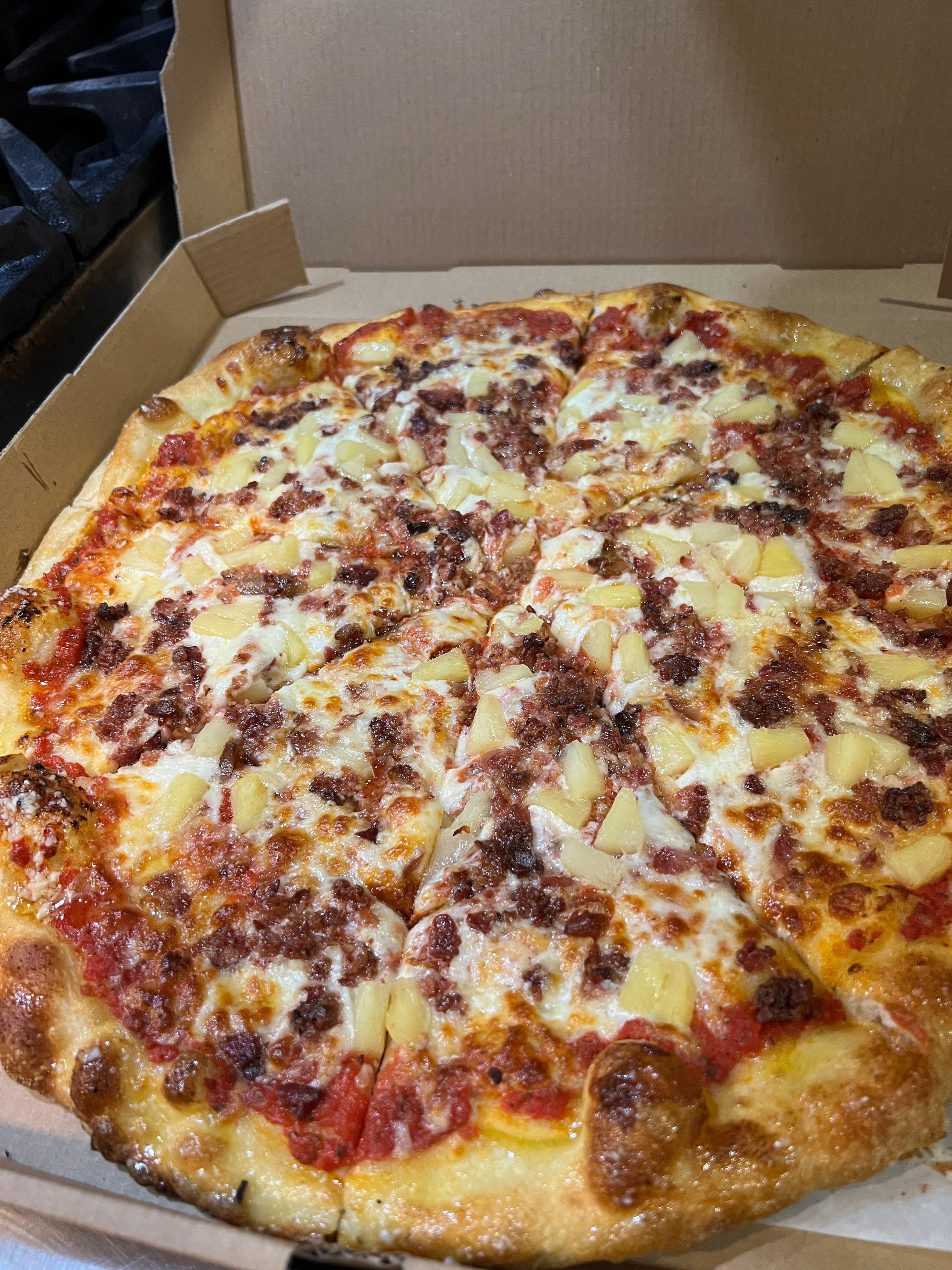 Order Hawaiian Pizza - X-Large 18'' (8 Slices) food online from Evo Brick Oven Pizza store, Philadelphia on bringmethat.com