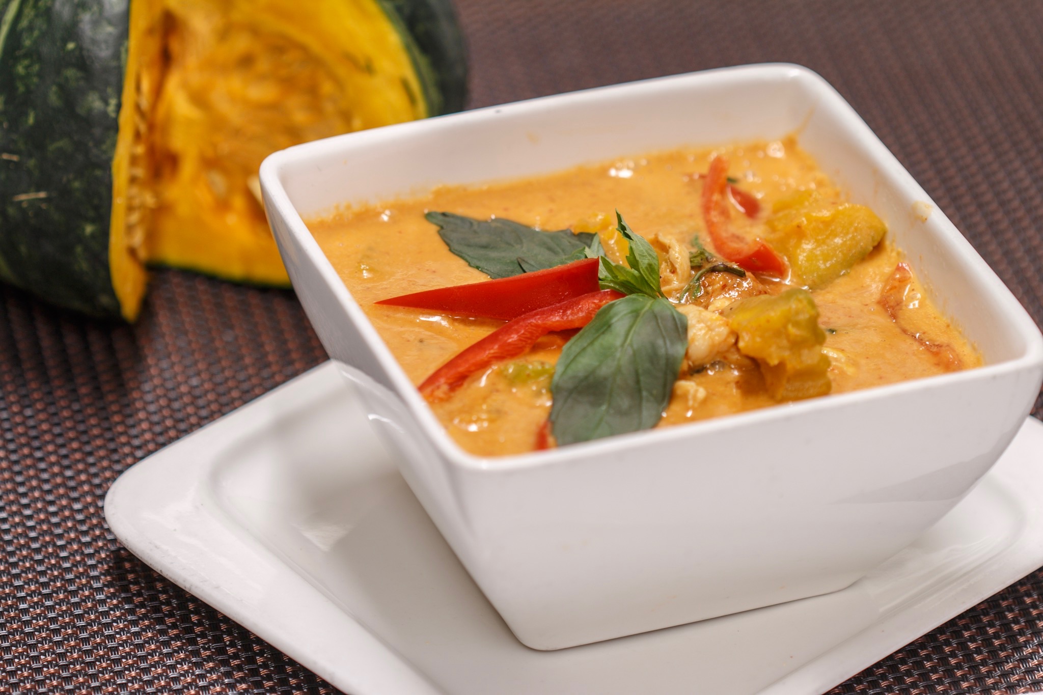 Order Pumpkin Curry with Rice food online from Up 2u Thai Eatery store, Alameda on bringmethat.com