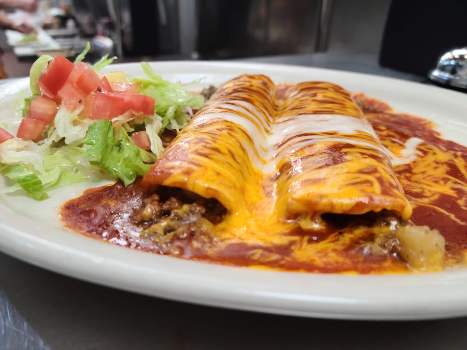 Order Beef Enchilada Plate food online from Los Arcos Mexican Grill store, San Antonio on bringmethat.com