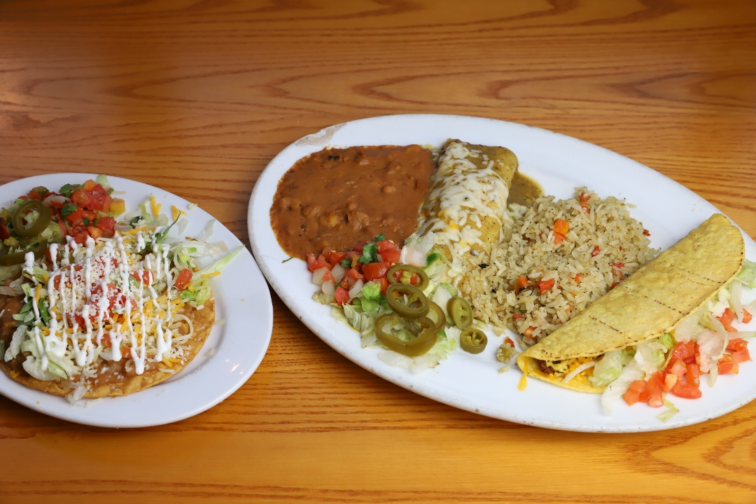 Order Combination RICO food online from Roja Mexican Grill store, Omaha on bringmethat.com