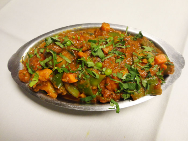 Order Vegetable Jalfrezi  food online from Mantra Indian Cuisine  store, Ontario on bringmethat.com