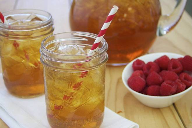 Order Raspberry Ice Tea - 24 oz Cup food online from Lb Cake Stop store, Baldwin Park on bringmethat.com