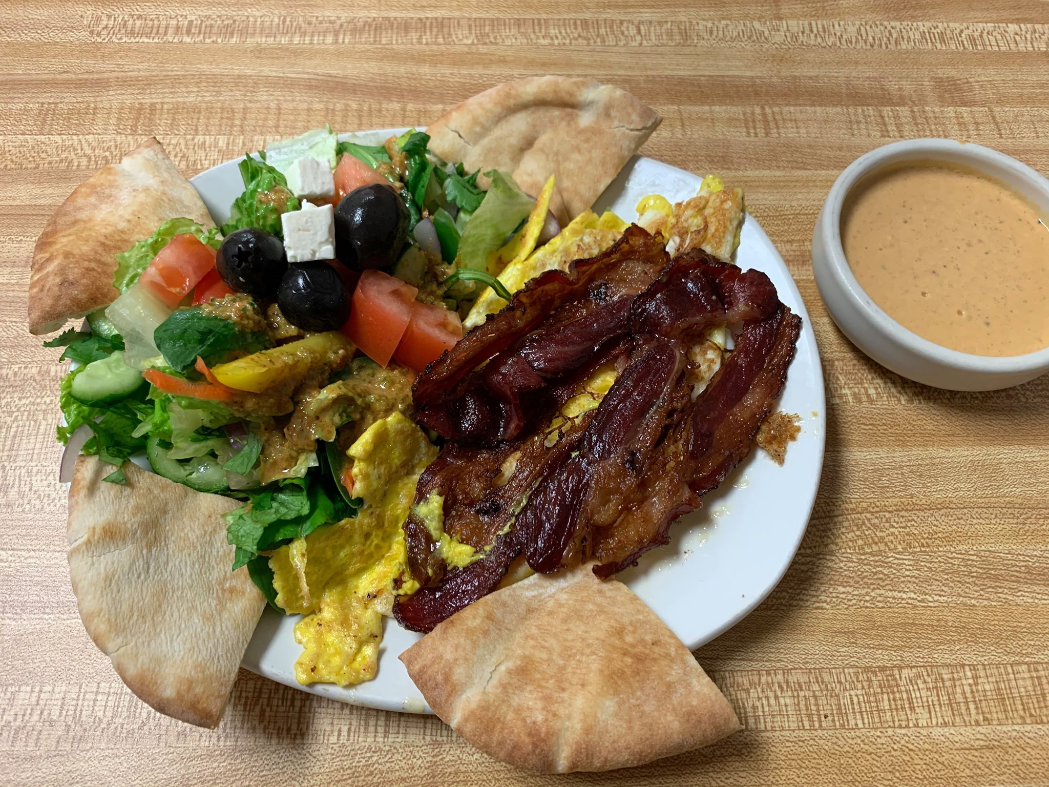 Order 12. Scrambled Egg with Turkey Bacon food online from Clepatra Cafe store, Pottstown on bringmethat.com