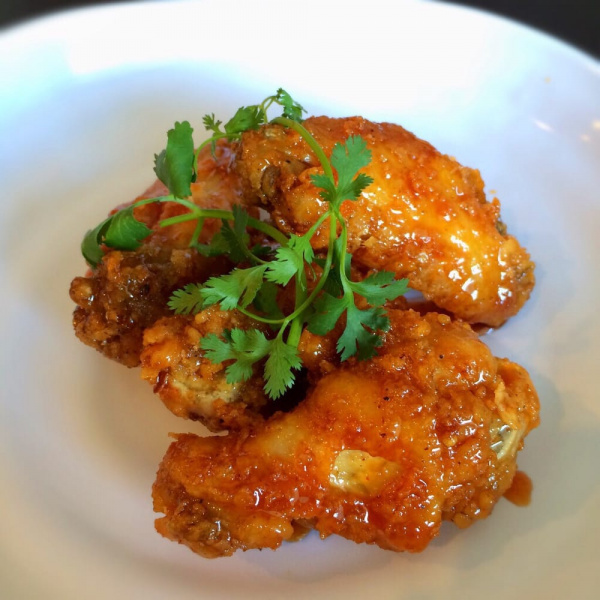 Order Soy Garlic Chicken Wing food online from OoLaLa! Pho & Banh Mi store, Morris Plains on bringmethat.com