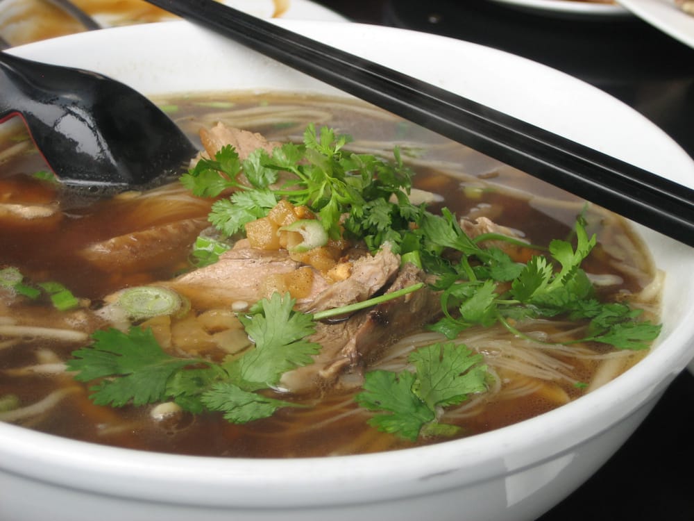 Order 63. Roast Duck Noodle Soup food online from House Of Thai store, San Francisco on bringmethat.com
