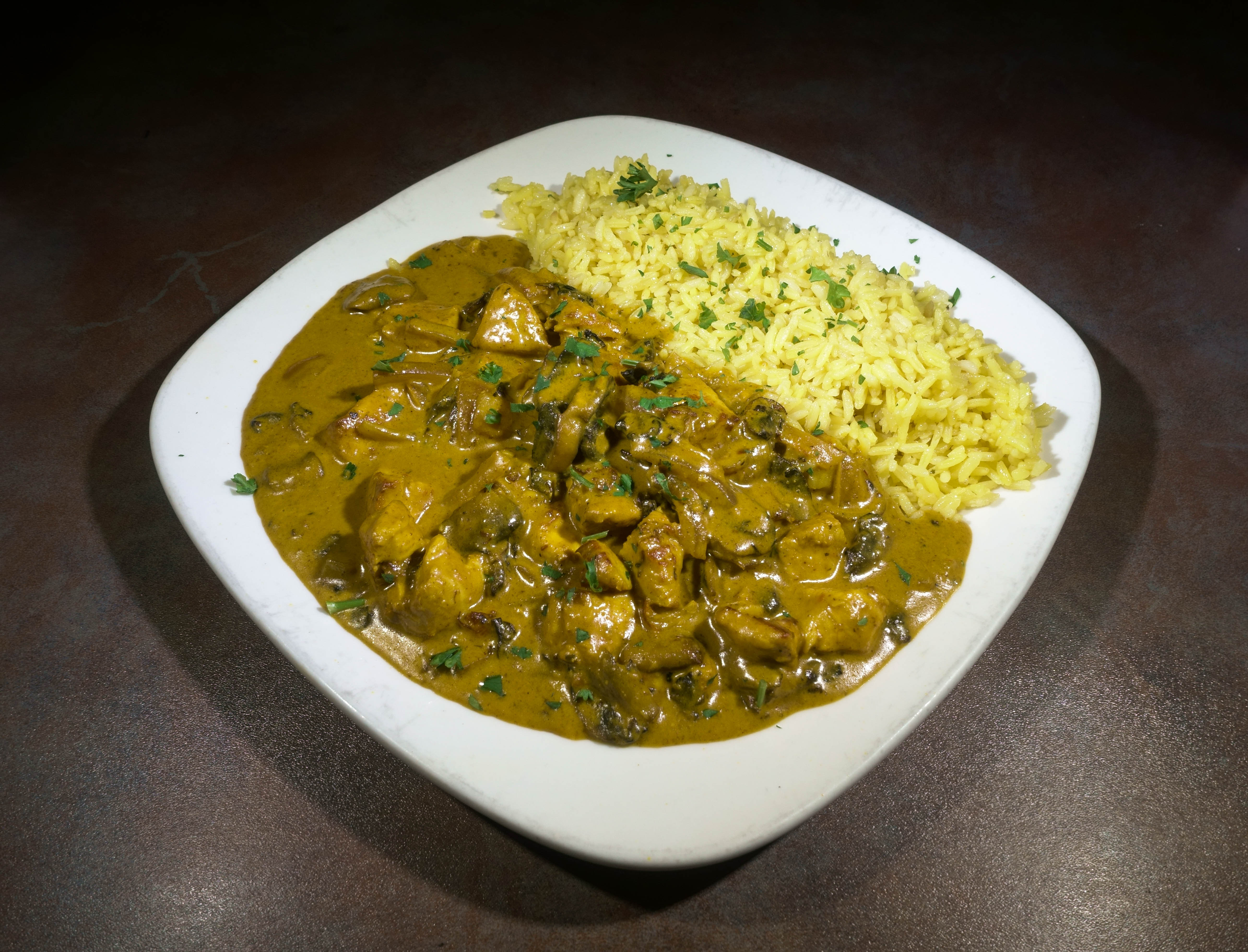 Order Taj Mahal Curry  food online from The Grill House store, La Verne on bringmethat.com