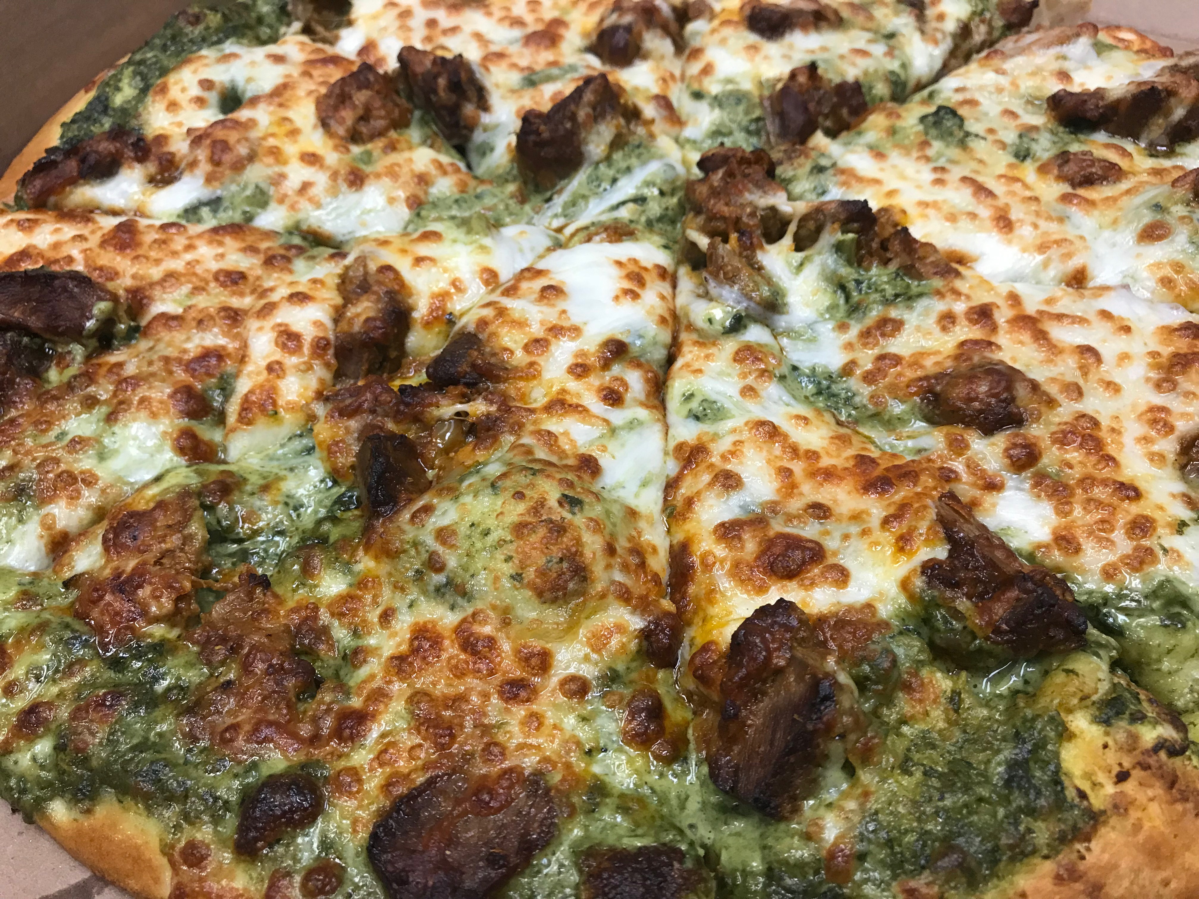 Order Saag Paneer Pizza food online from Kohinoor Restaurant store, Baltimore on bringmethat.com