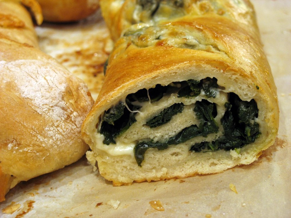 Order Spinach Roll food online from Little italy pizza store, Brooklyn on bringmethat.com