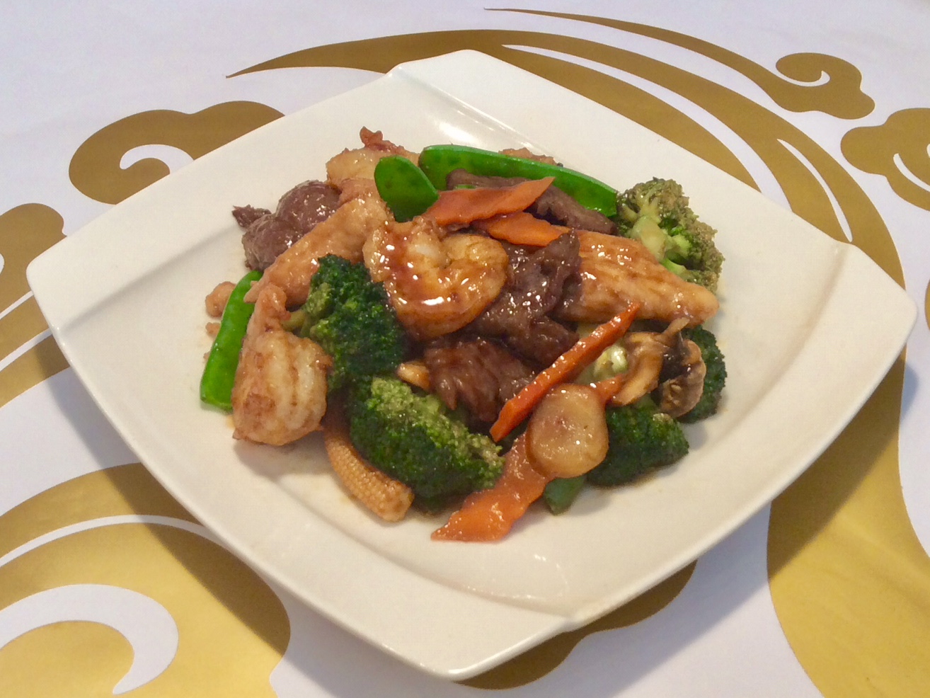 Order Triple Delight food online from Hunan Cafe store, Richmond on bringmethat.com