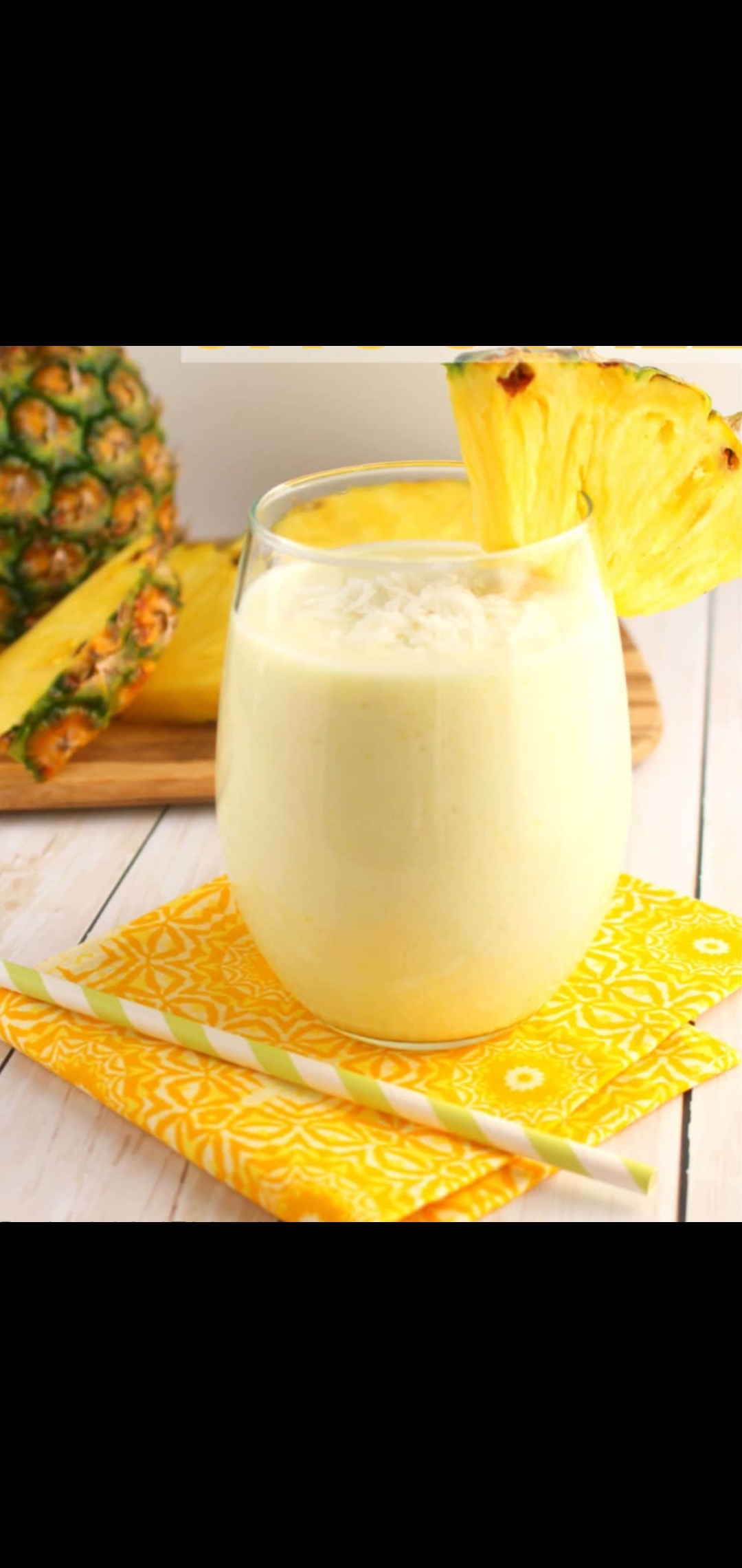 Order Pina Colada Smoothie (banana, pineapple, coconut juice) food online from American Gourmet Foods Deli store, New York on bringmethat.com