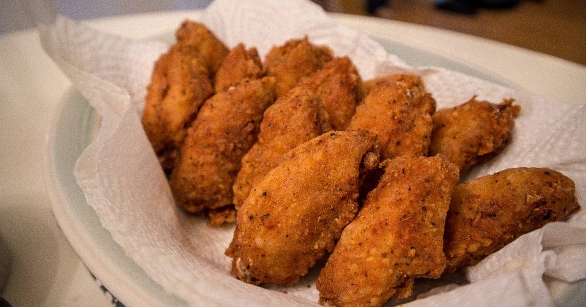 Order Fried Chicken Wings food online from Northern Cafe store, Los Angeles on bringmethat.com