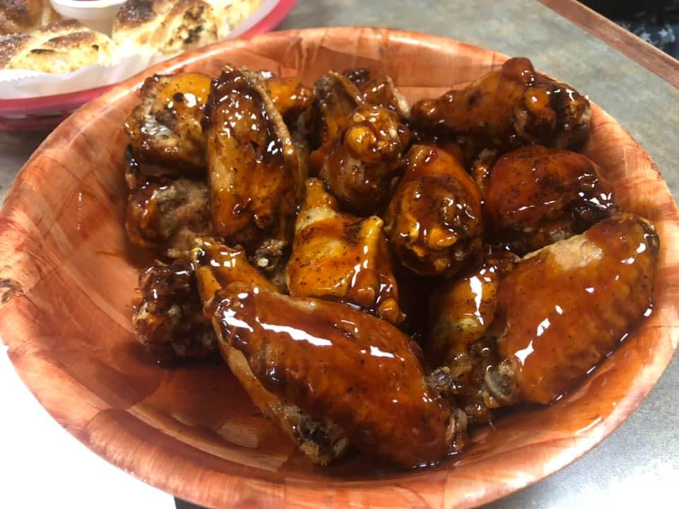 Order Regular Wings - 10 Pieces food online from North End Pizza store, Oviedo on bringmethat.com
