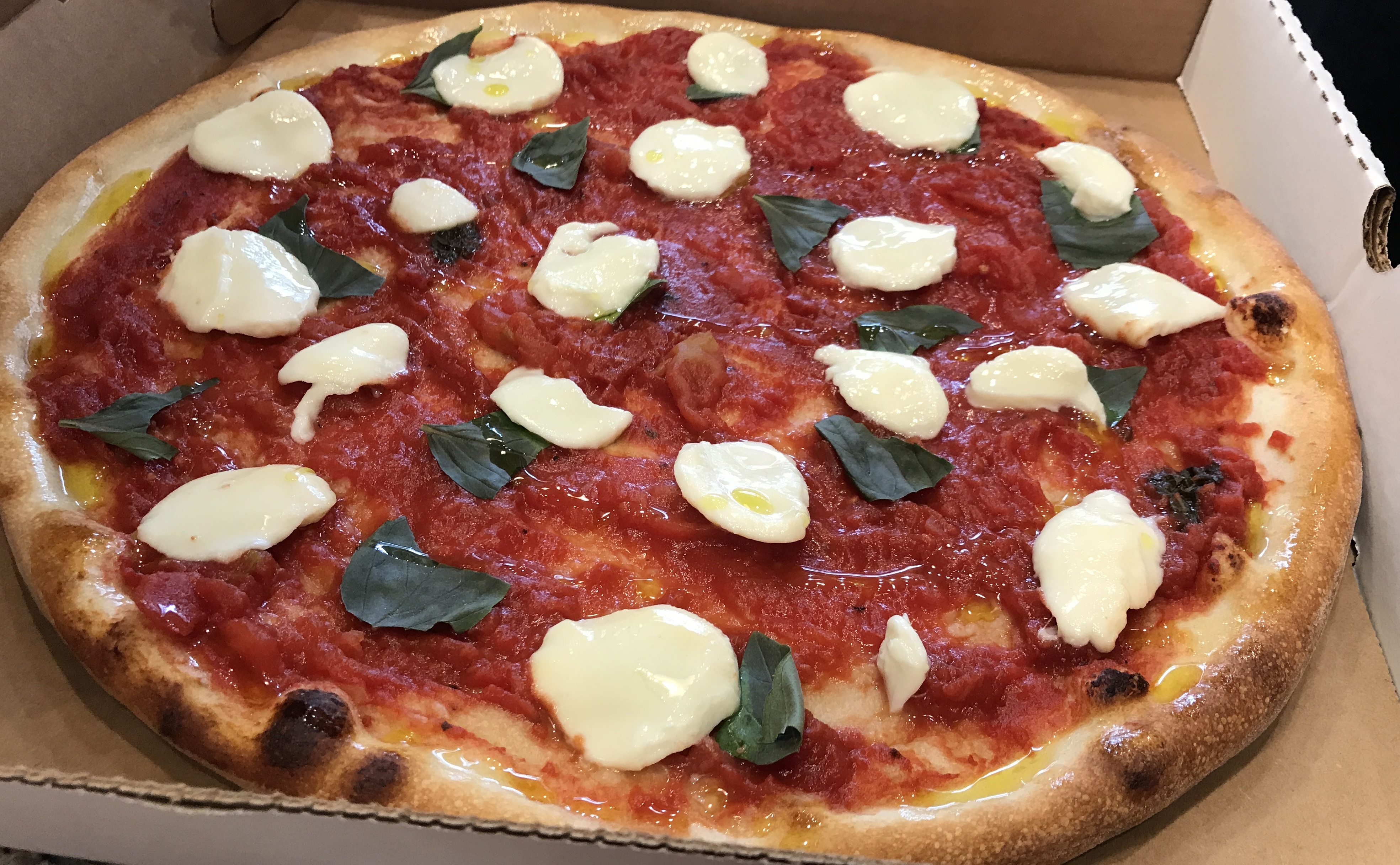 Order 12" Margherita with Fresh Mozzarella, Tomato, Basil, Olive Oil food online from Joe's Brick Oven Pizza store, Philadelphia on bringmethat.com