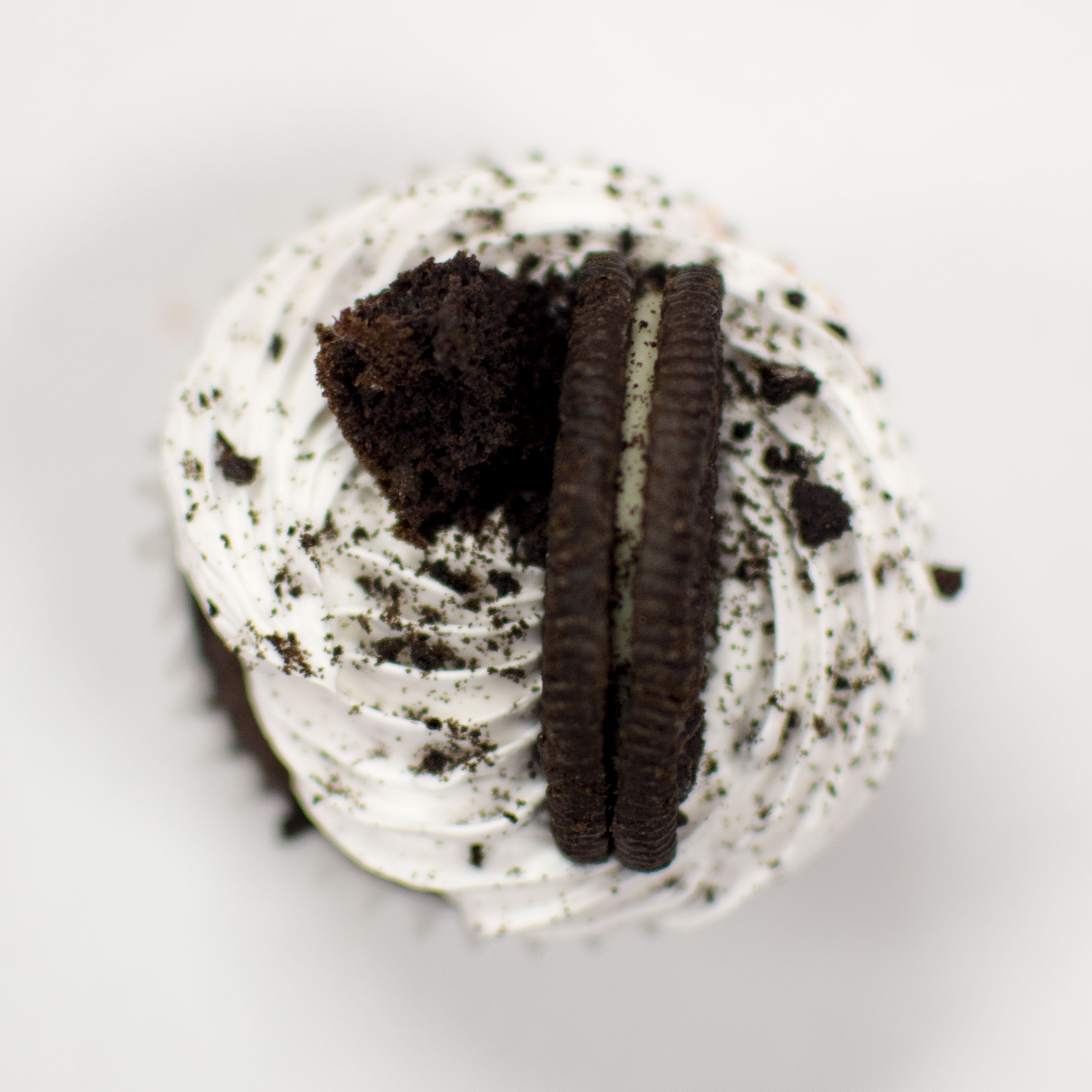 Order Cookies and Creme food online from Andi Cakes store, Fairfield on bringmethat.com