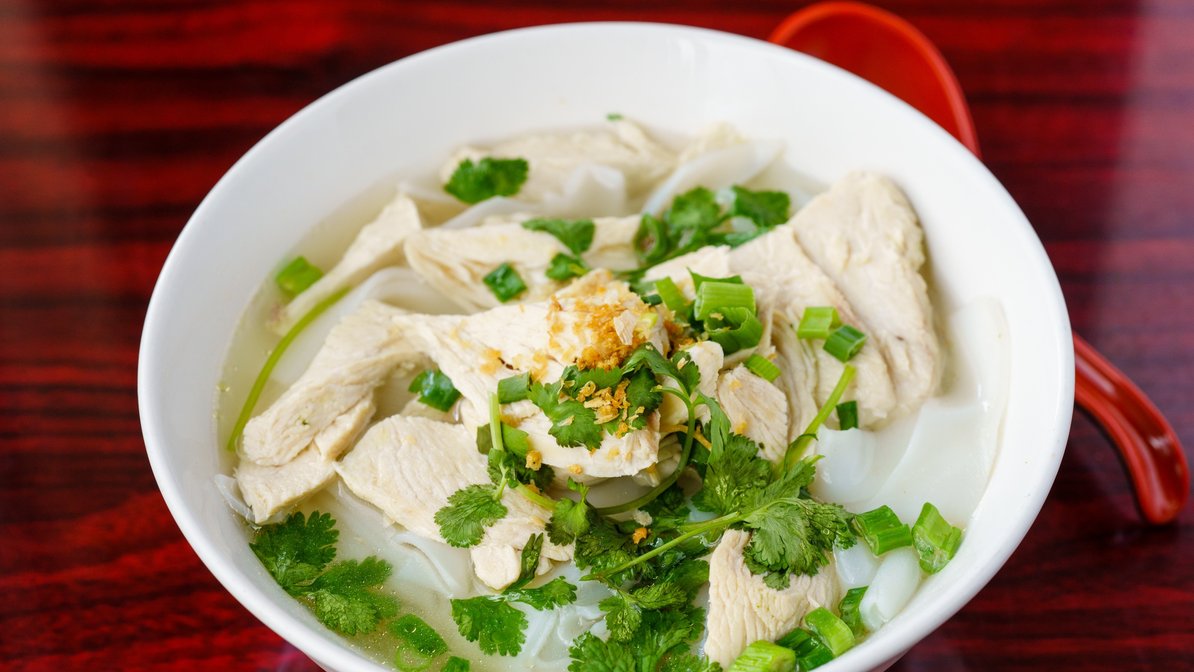 Order Chicken Noodle Soup food online from Chai Thai Noodles store, Hayward on bringmethat.com
