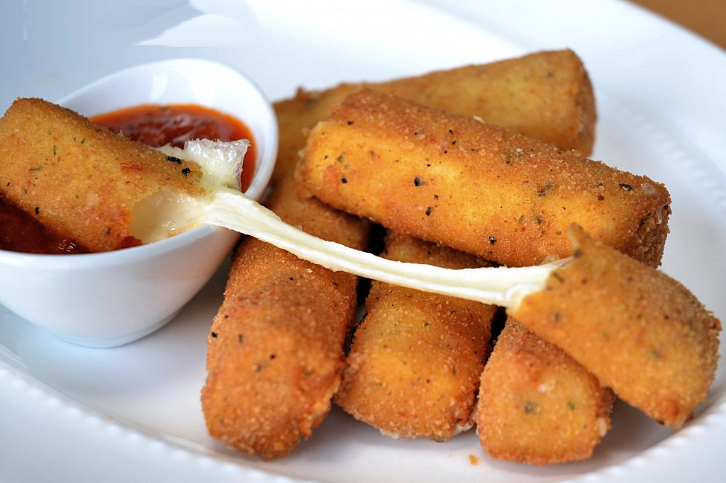 Order Mozzarella Sticks food online from Picasso Pizza store, New York on bringmethat.com